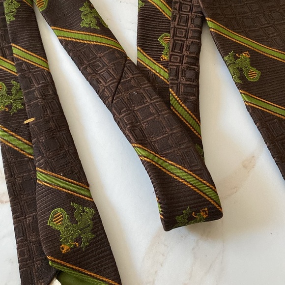 Brown and Green Patterned Men's Tie - Picture 5 of 5